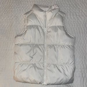 Old Navy White Frost Free Puffer Vest, M